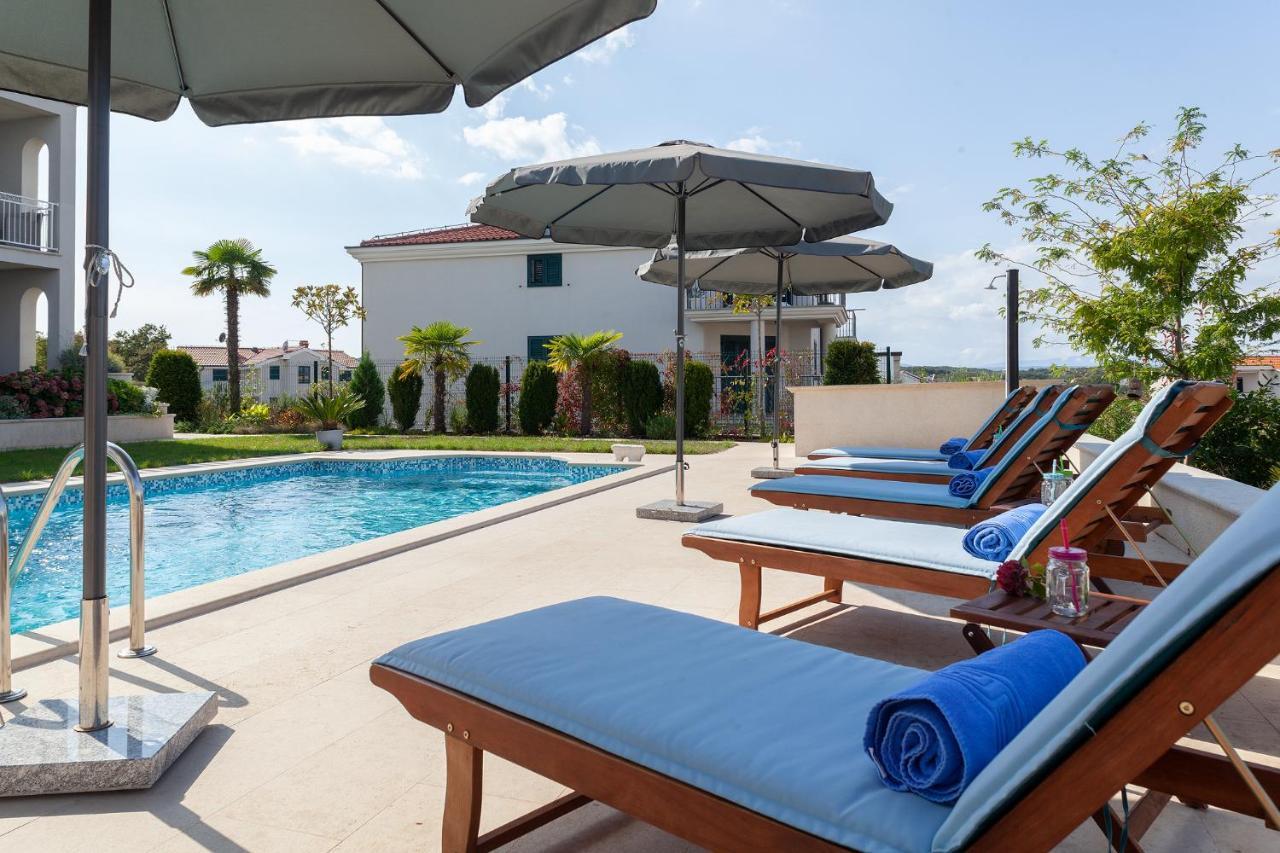 Deluxe Apartment Vila Carissa مالينسكا المظهر الخارجي الصورة